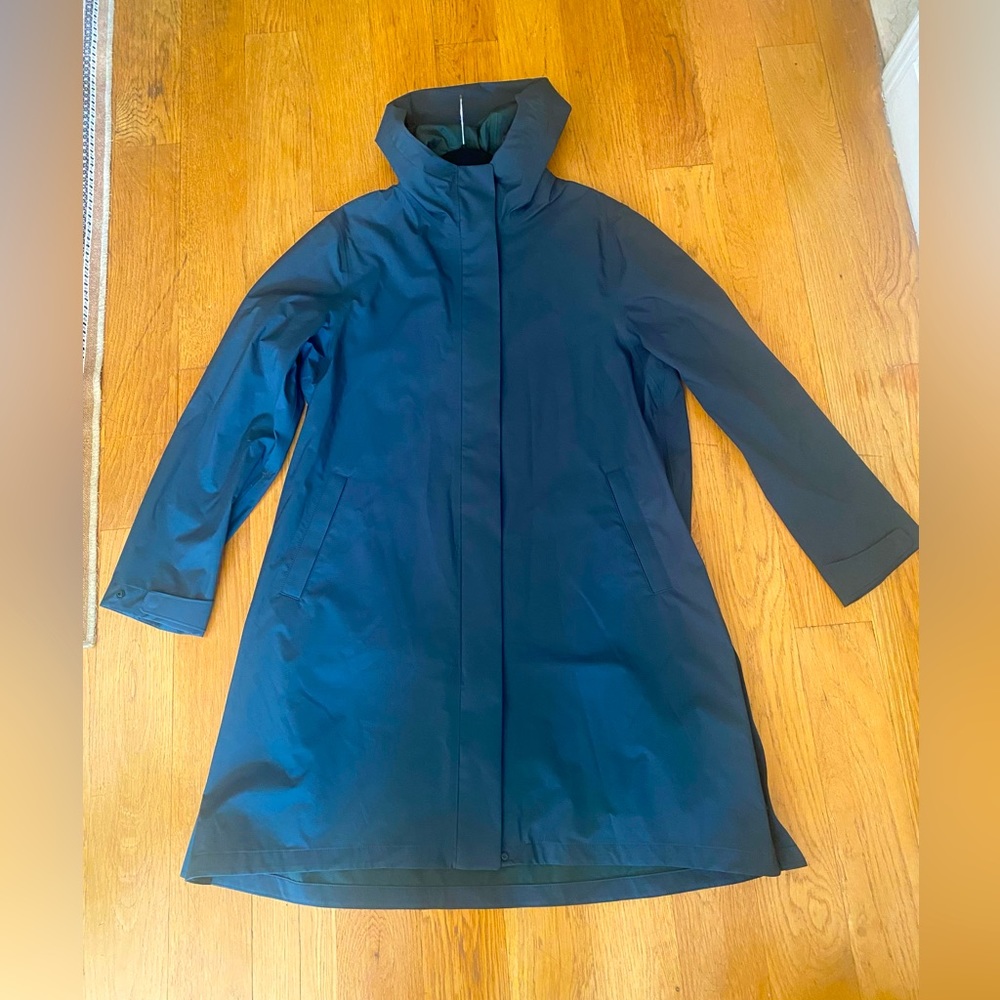 Uniqlo Long Blocktech Coat